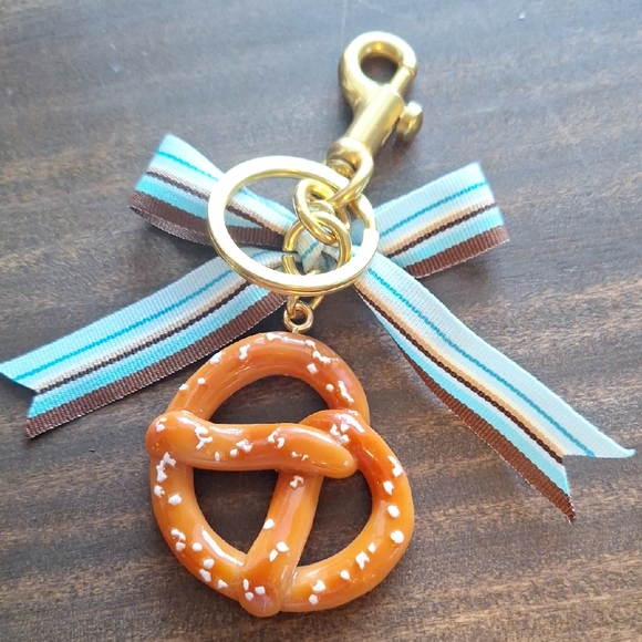 Pretzel Keychain with Ribbon Accent - Picture 1 of 5
